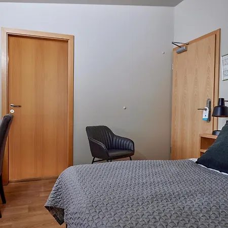 Fron Hotel